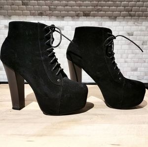 Campbell Litas look alike booties